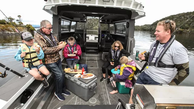 2250 Ultracab WT - "Ultimate Pacific Northwest tourer" | Stabicraft